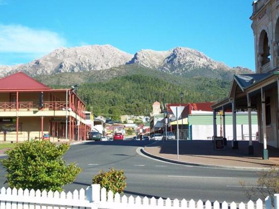 West Coaster Motel Queenstown Ngoại thất bức ảnh